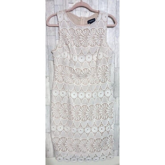Liz Claiborne Sleeveless Floral Lace Sheath Shift Dress Lined Cream/Tan Size‎ 6 - Picture 1 of 4